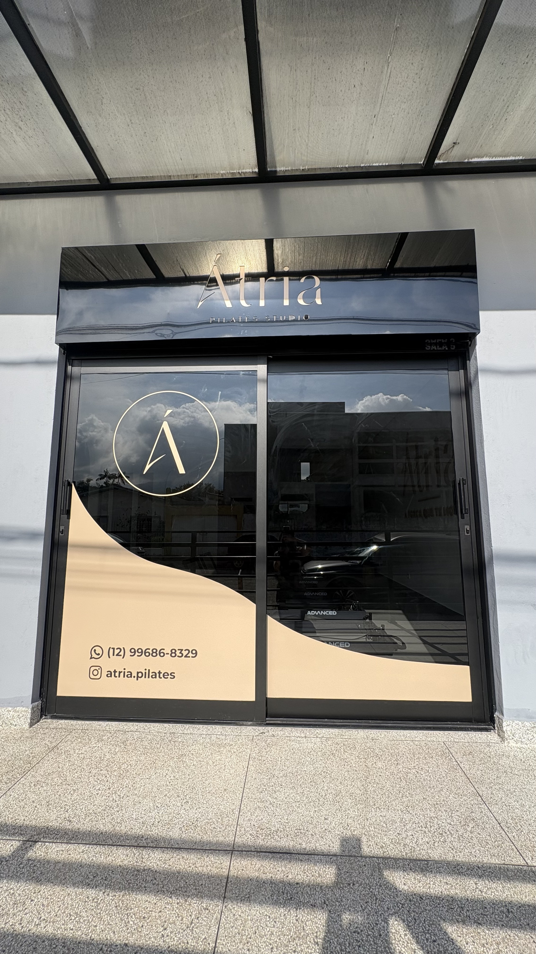 Alunos treinando no Átria Pilates Studio